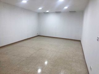 Local comercial en alquiler en Sant Esteve Sesrovires