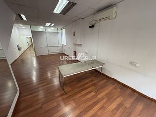 Local comercial en alquiler en Barri del Centre en Terrassa