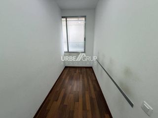 Local comercial en alquiler en Barri del Centre en Terrassa