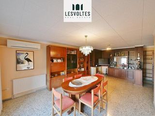 Piso en venta en Bisbal d´Empordà, La