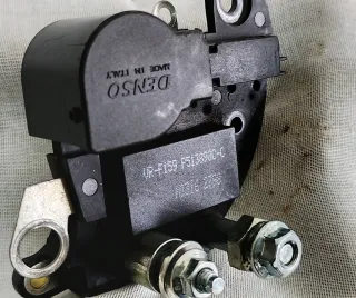 Regulador de Tensión Alternador Denso de 140A