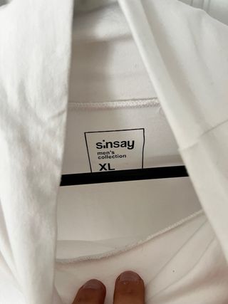 Camiseta Sinsay Cuello Alto Talla XL