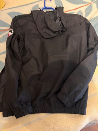 Chaqueta Anorak Ellesse Negra com bolsillo central