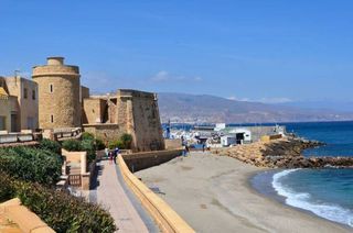 Casa adosada en venta en Roquetas Centro en Roquetas de Mar