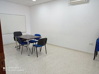 Local comercial en alquiler en Zona de la Vega en Antequera