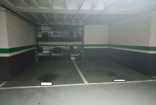 Garaje en alquiler en San Pedro de Deusto-La Ribera en Bilbao