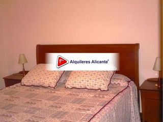 Piso en alquiler en Mercado en Alicante