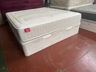 Cama King size  180x200, PIKOLIN EXPOSICIÓN