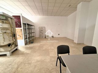 Local comercial en alquiler en Loja