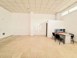 Local comercial en alquiler en Loja