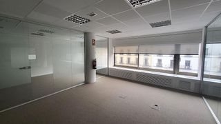 Oficina en alquiler en Recoletos en Madrid