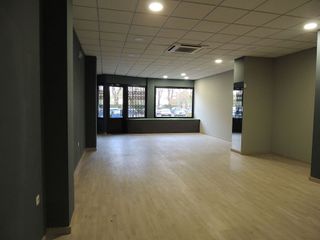 Local comercial en alquiler en Universidad en Ciudad Real