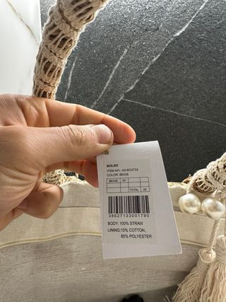 Bolso de playa de mimbre con encaje