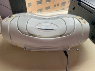 Radio CD Portátil Lenco