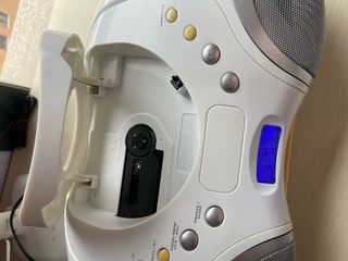 Radio CD Portátil Lenco