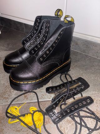 Botas Dr. Martens con cremallera