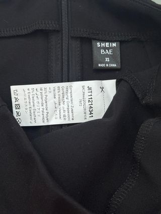 Mini Falda Negra Pedrería Talla XS