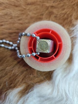 Anillo Victoria Regina auténtico