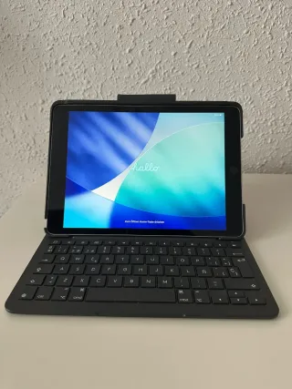 iPad 9ª Gen 64GB + Teclado Logitech