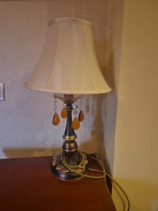 Dormitorio completo madera oscura y clara