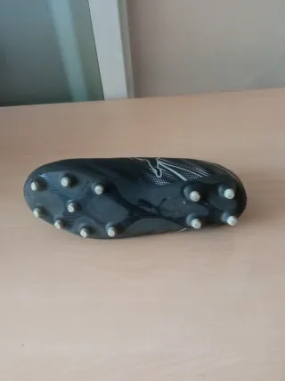 Zapatillas de fútbol Puma negras