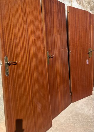 Puertas de madera (varias)
