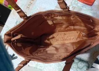 Borsa marrone in ecopelle traforata