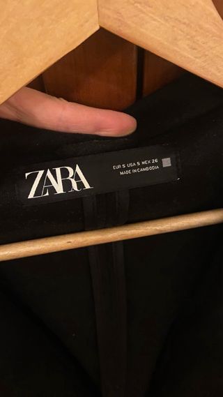Abrigo Zara Negro Talla Única