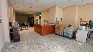 Local comercial en venta en Zona Hispanidad-Vivar Téllez en Vélez-Málaga