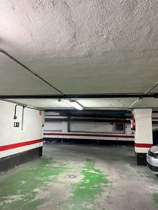 Garaje en venta en San Pedro de Deusto-La Ribera en Bilbao