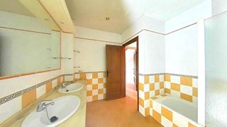 Piso en venta en Olvera