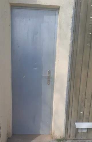 Puerta de garaje metálica