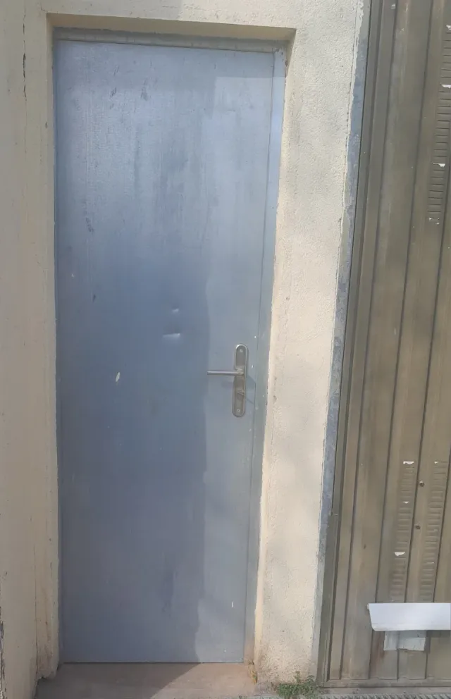 Puerta de garaje metálica