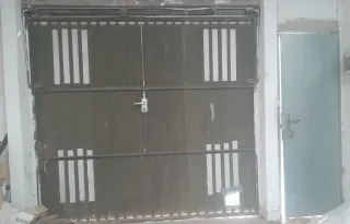 Puerta de garaje metálica