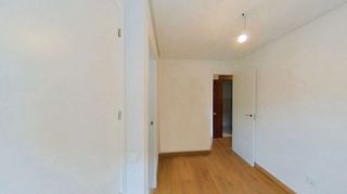 Piso en venta en Valdeacederas en Madrid