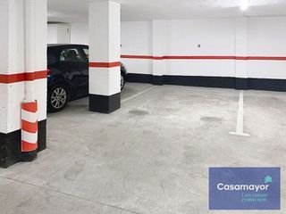 Garaje en venta en Ensanche - Diputación en Alicante