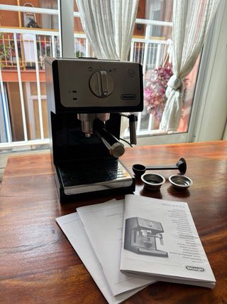 Cafetera Express DeLonghi ECP 33.21 Negro-Inox