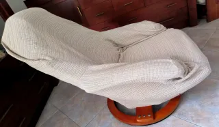 Sillones reclinables con reposapiés y masaje.