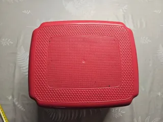 Taburete Banqueta pequeña roja de plástico