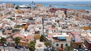 Local comercial en venta en Barrio Alto - San Félix - Oliveros - Altamira en Almería