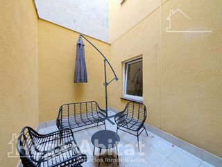 Edificio en venta en Carolinas Bajas en Alicante