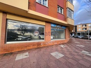 Local comercial en venta en La Chantría - La Lastra en León