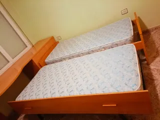 Cama NIDO de madera (90x190)+ 2 colchones Flex