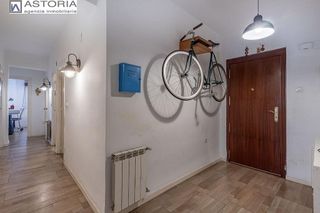 Piso en venta en Camino de Ronda - Rosaleda en Granada