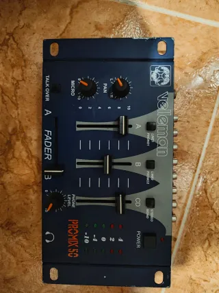 Mesa de mezclas Velleman PROMIX 50