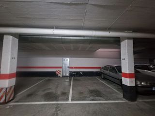 Garaje en venta en Portillejo - Valdegastea en Logroño