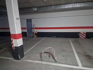 Garaje en venta en Portillejo - Valdegastea en Logroño