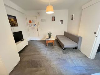Piso en venta en La Goleta - San Felipe Neri en Málaga