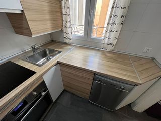 Piso en venta en La Goleta - San Felipe Neri en Málaga
