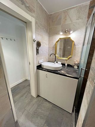 Piso en venta en La Goleta - San Felipe Neri en Málaga